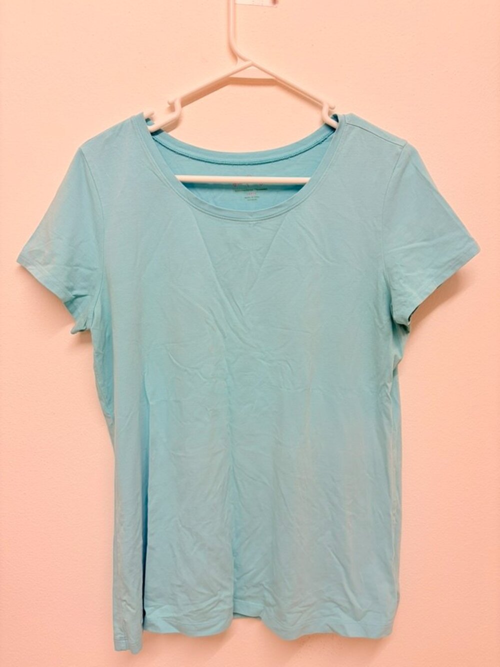 Lilly Pulitzer solid light blue scoop neck t-shirt size L